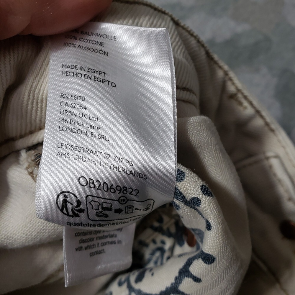 We The Free Jeans Womens 27 Beige Boyfriend Button Fly NWT - Picture 4 of 14